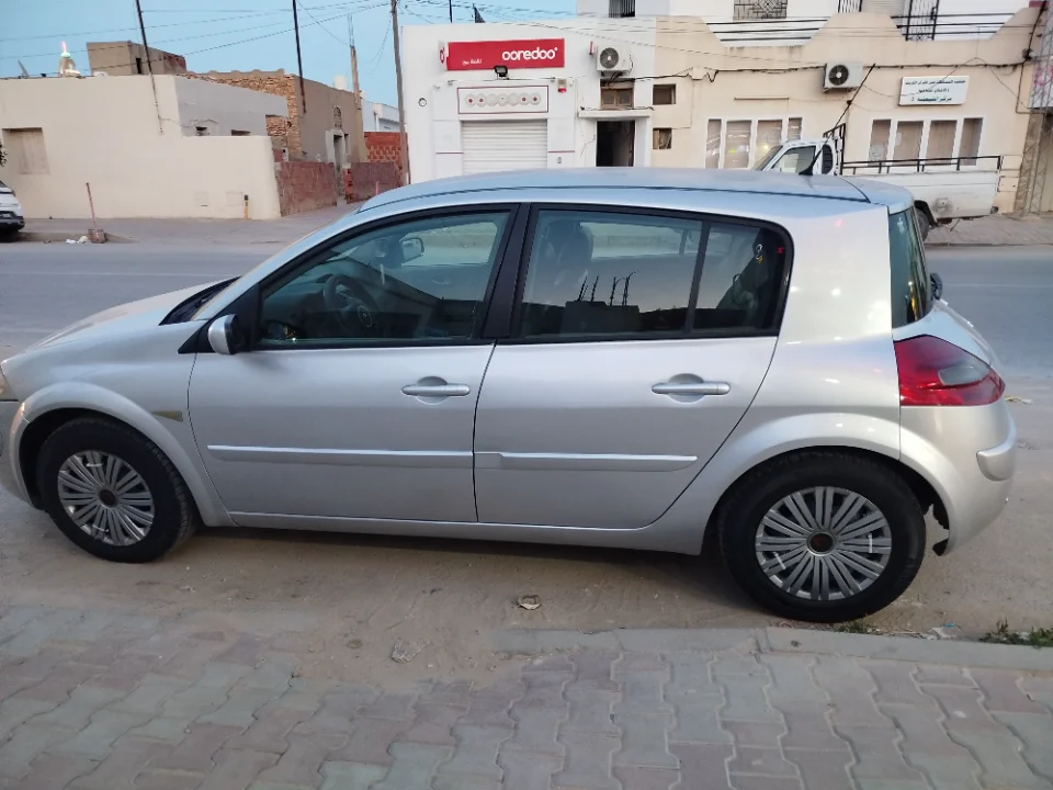 Renault Megane - Photo 4