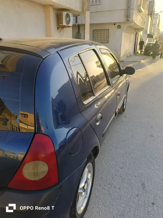 Renault Clio - Photo 2