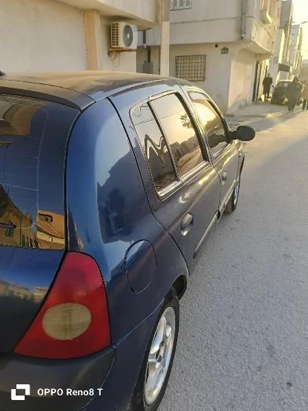 Renault Clio - Photo 2