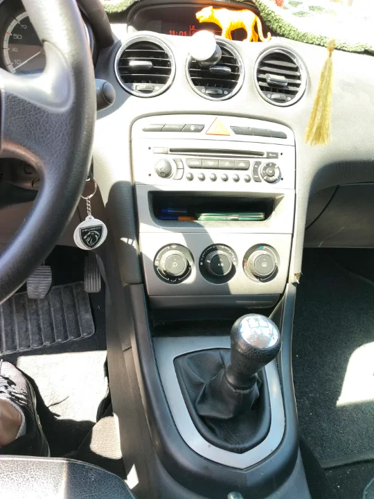 Peugeot 308 - Photo 7