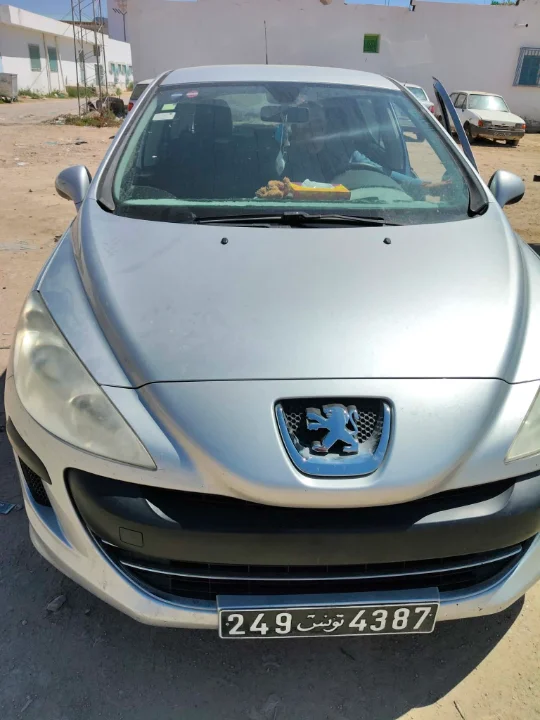 Peugeot 308 - Photo 3