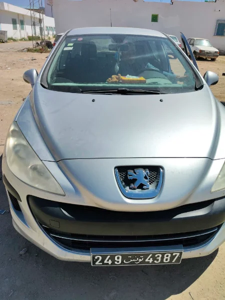 Peugeot 308 - Photo 3