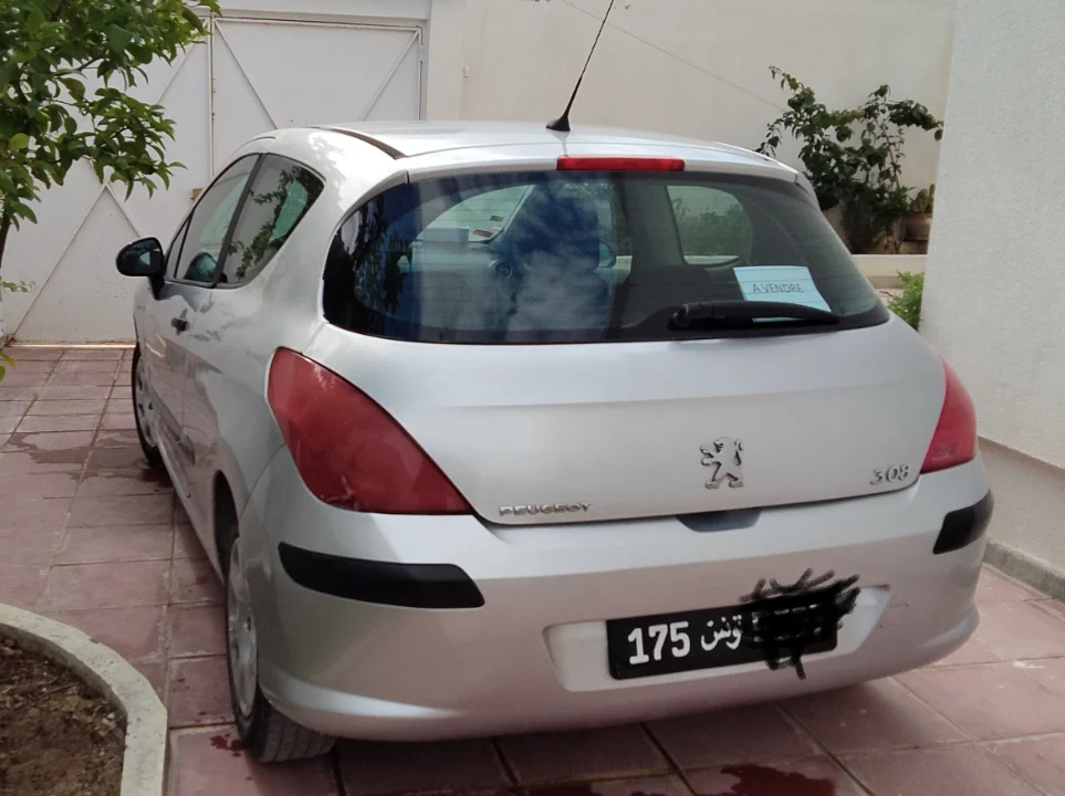 Peugeot 308 - Photo 2