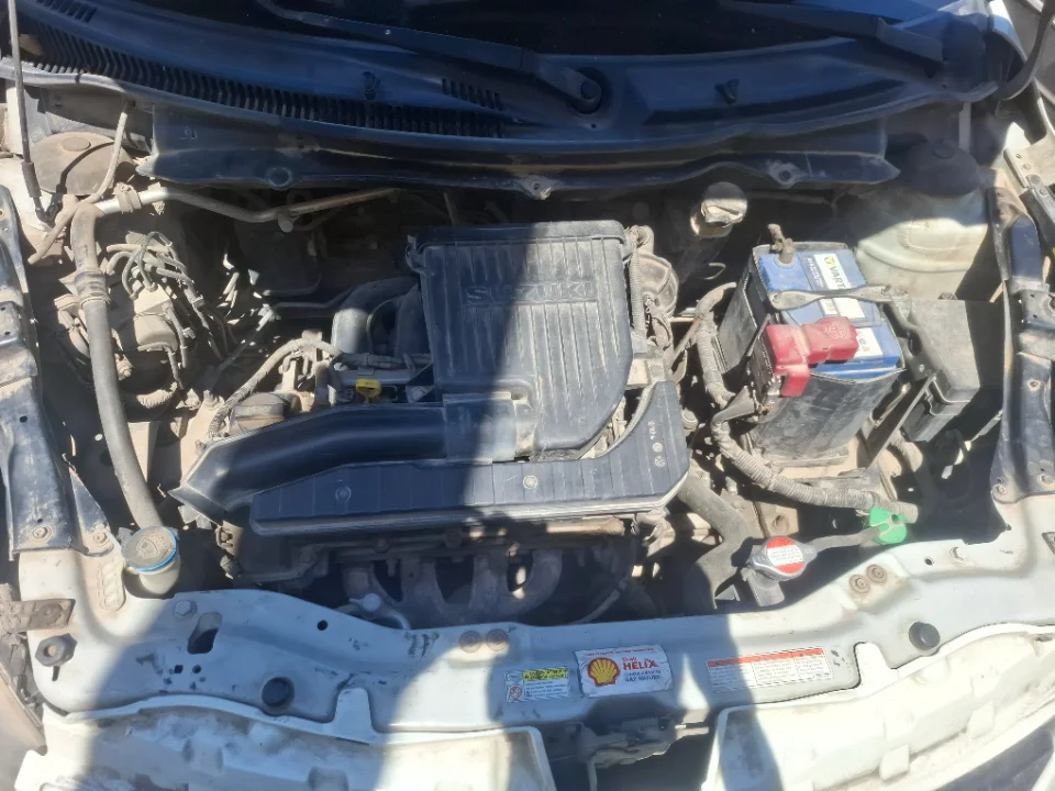 Suzuki Swift - Photo 6
