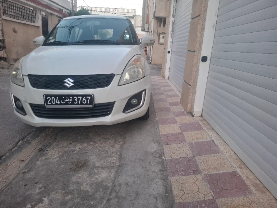 Suzuki Swift - Photo 5