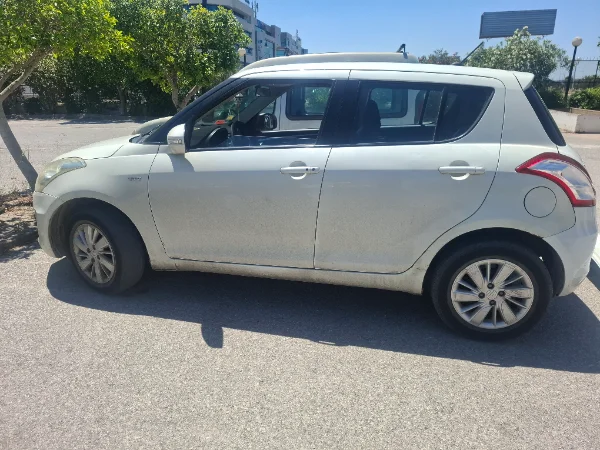 Suzuki Swift - Photo 2