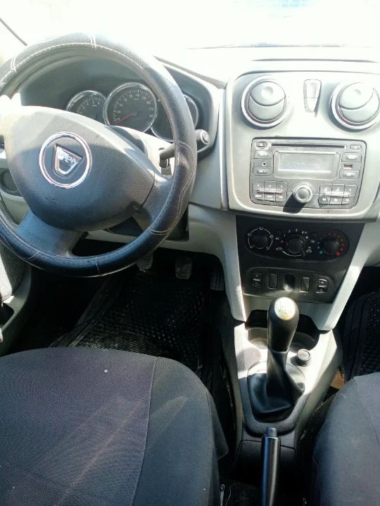 Dacia SANDERO - Photo 3