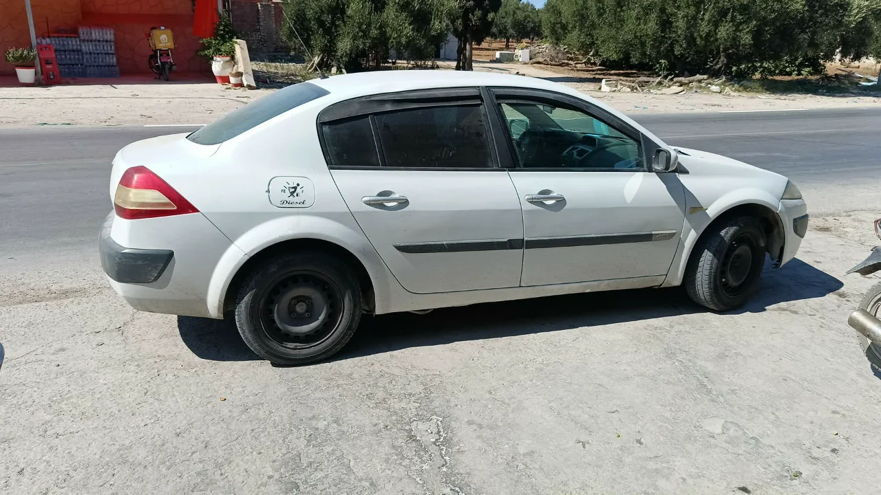 Renault Megane - Photo 3