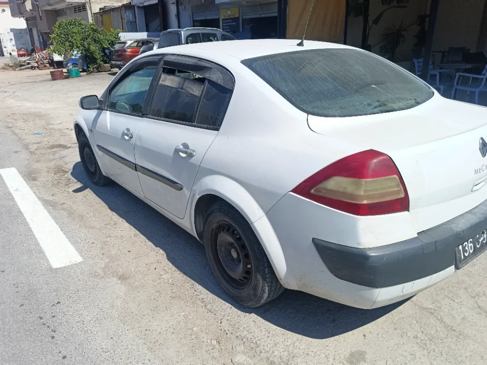 Renault Megane - Photo 2