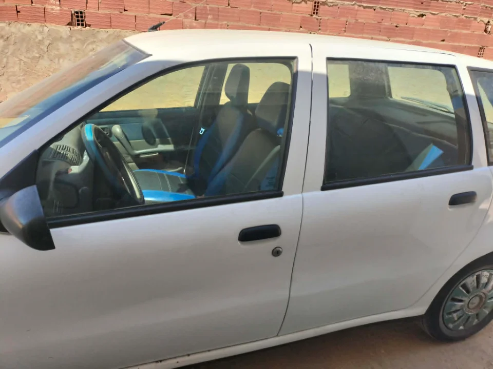 Fiat PUNTO - Photo 7