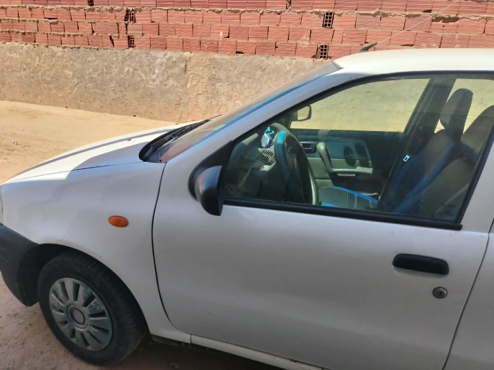 Fiat PUNTO - Photo 6