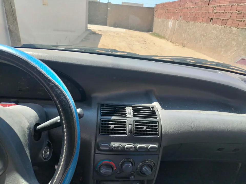 Fiat PUNTO - Photo 3