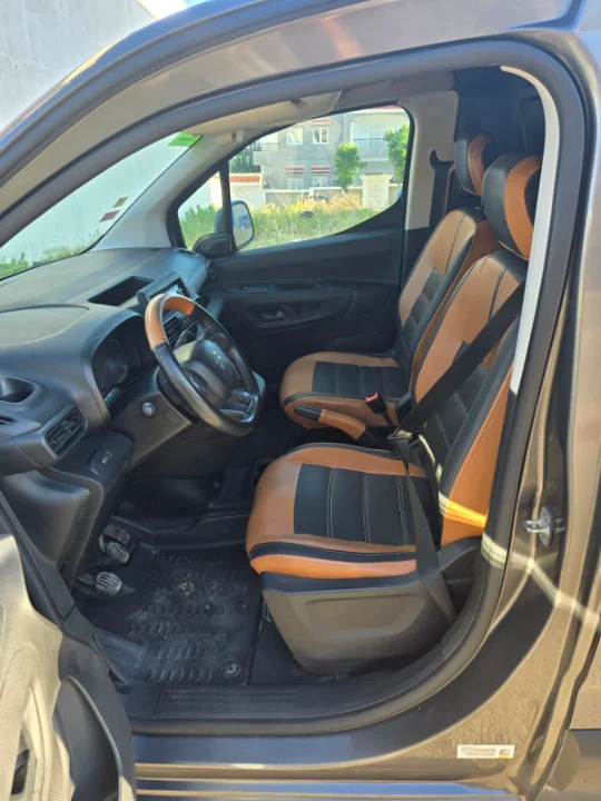 Volkswagen Caddy - Photo 2