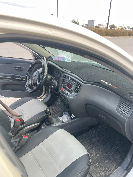 Kia RIO - Photo 2