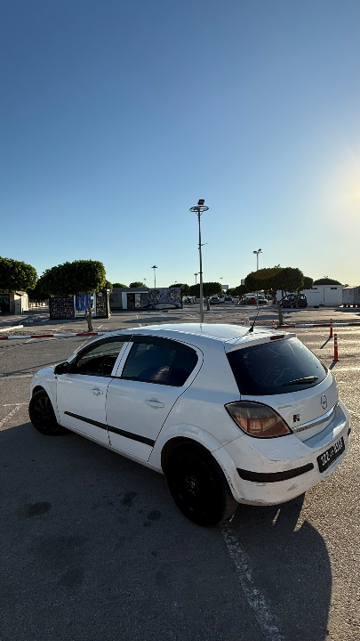 Opel Astra - Photo 6