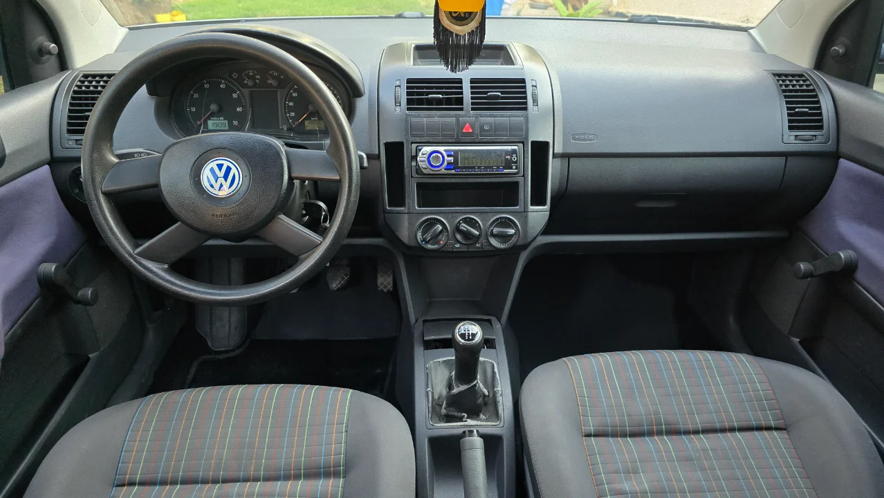 Volkswagen Polo - Photo 2