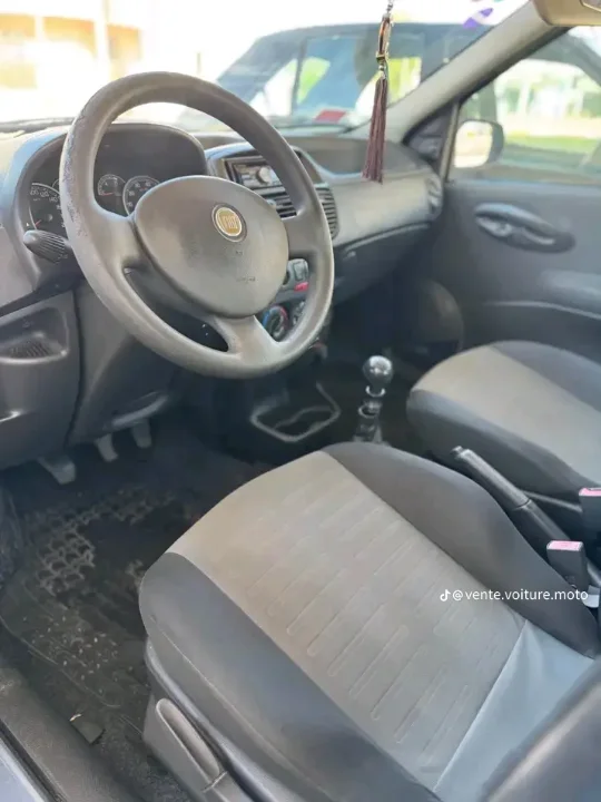 Fiat PUNTO - Photo 9