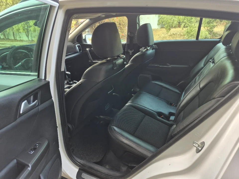 Kia SPORTAGE - Photo 5
