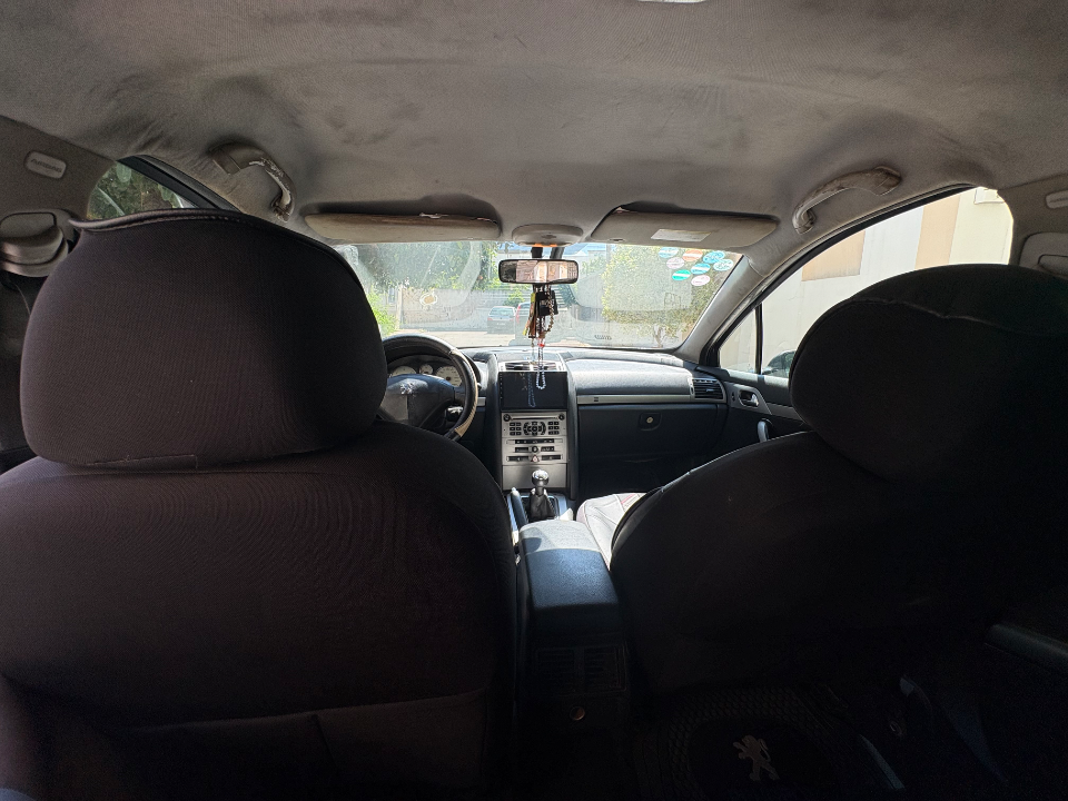 Peugeot 407 - Photo 8