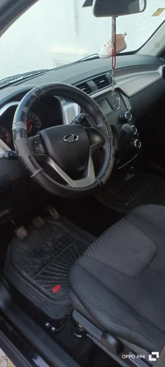 Mahindra KUV 100 - Photo 8