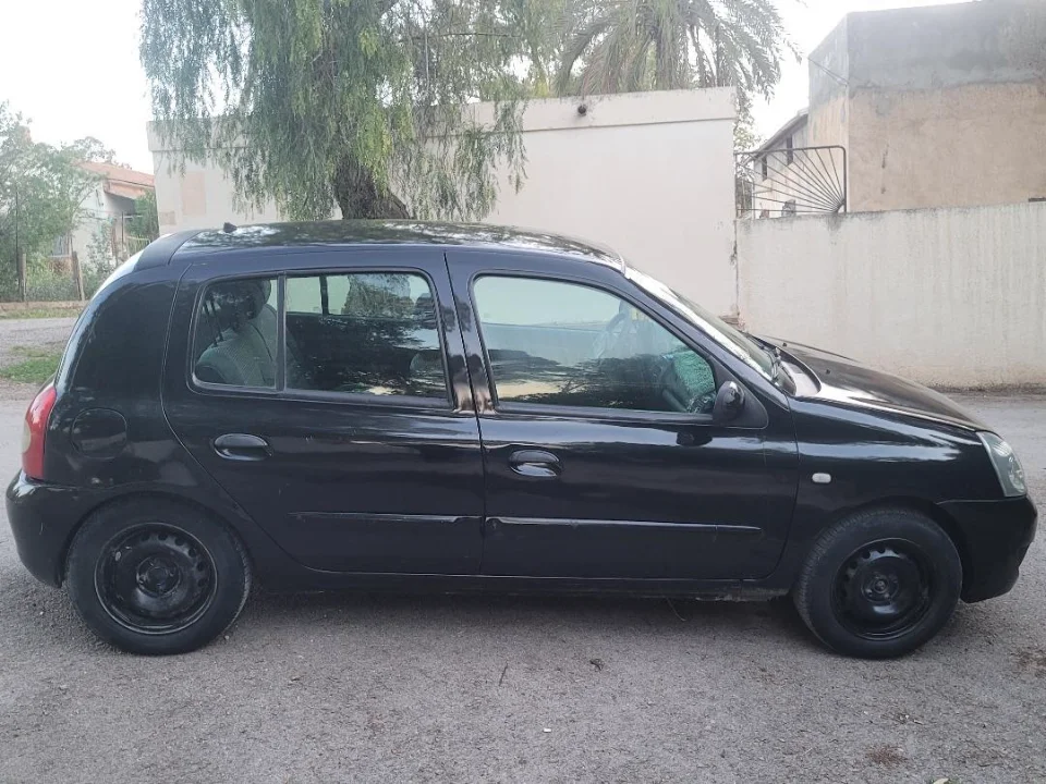 Renault Clio - Photo 4