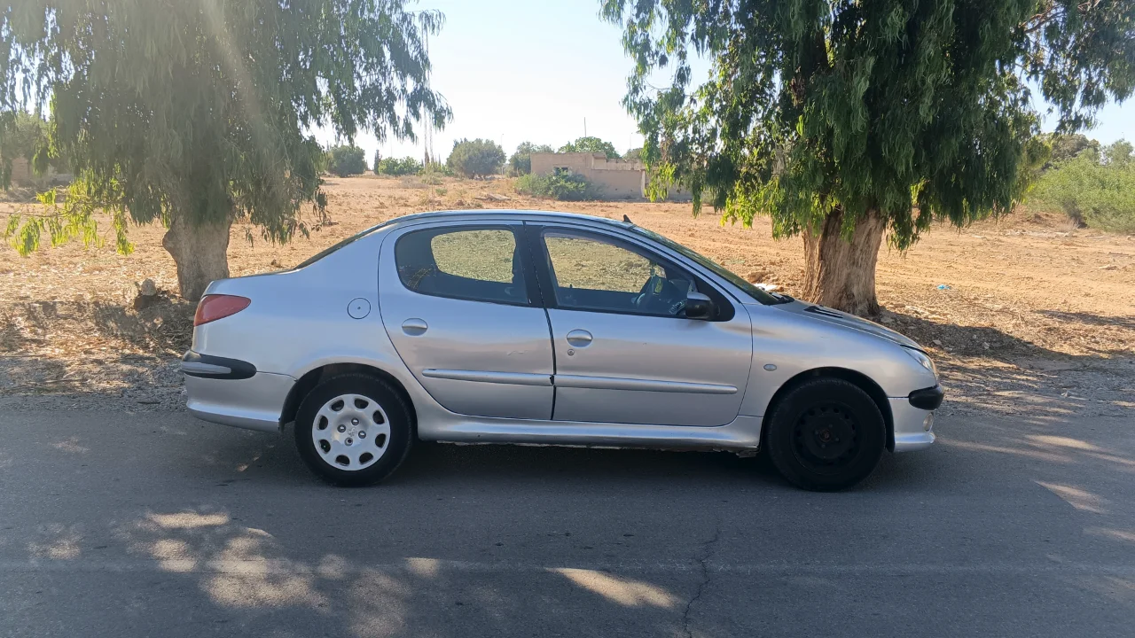 Peugeot 206 - Photo 4