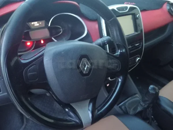 Renault Clio - Photo 5