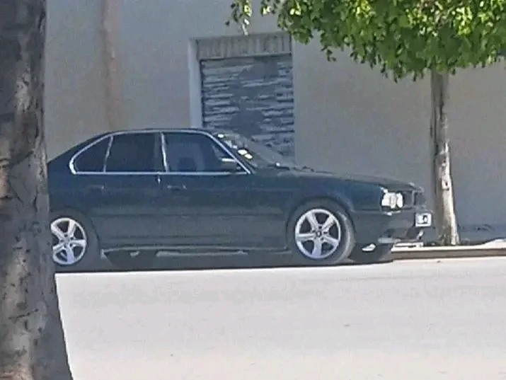 Bmw 525 - Photo 2