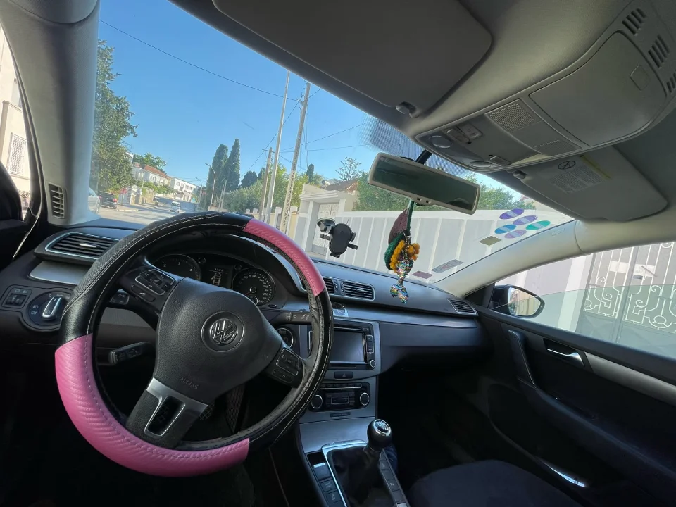 Volkswagen Passat - Photo 3