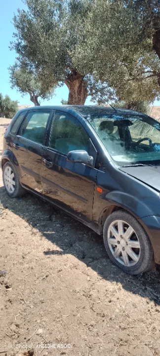 Ford FIESTA - Photo 3