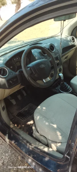 Ford FIESTA - Photo 5