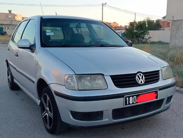 Polo 4 essence 1.4 climatisée (glace) 