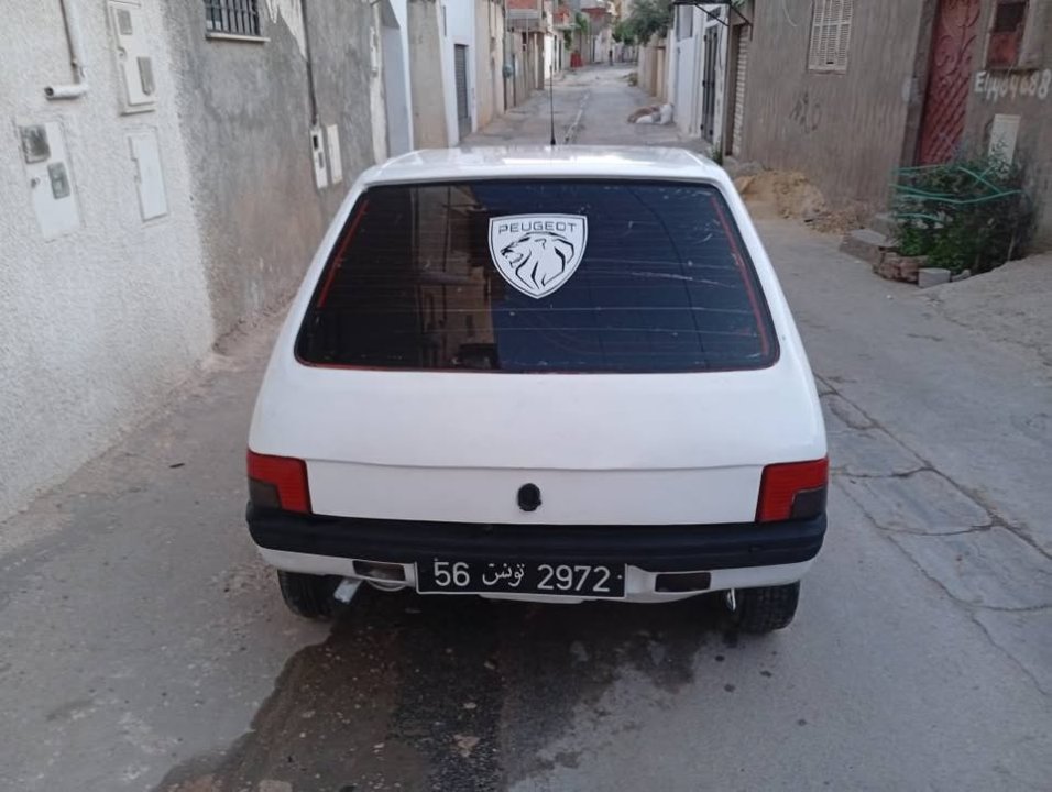 Peugeot 205 - Photo 3