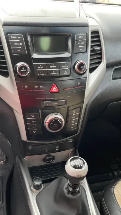 Ssangyong Tivoli - Photo 6