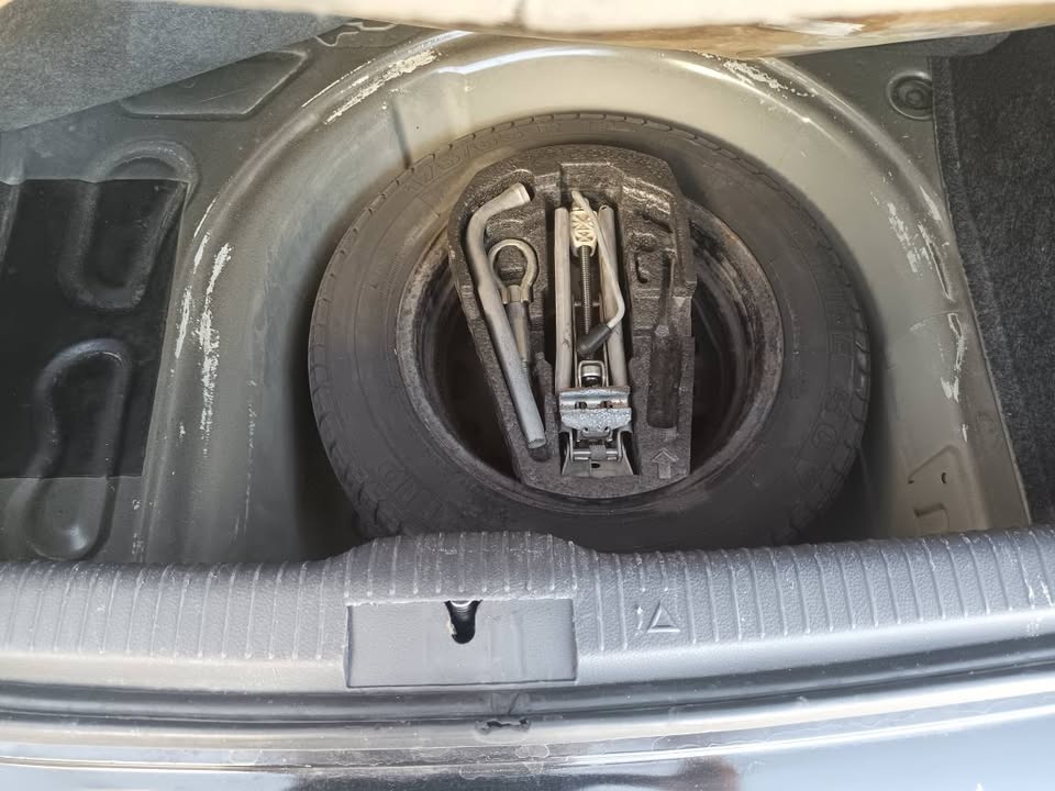 Volkswagen Polo - Photo 11