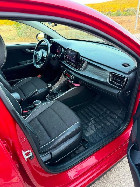 Kia RIO - Photo 7