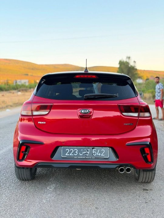 Kia RIO - Photo 5