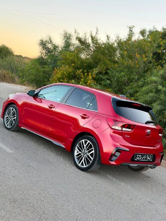 Kia RIO - Photo 2