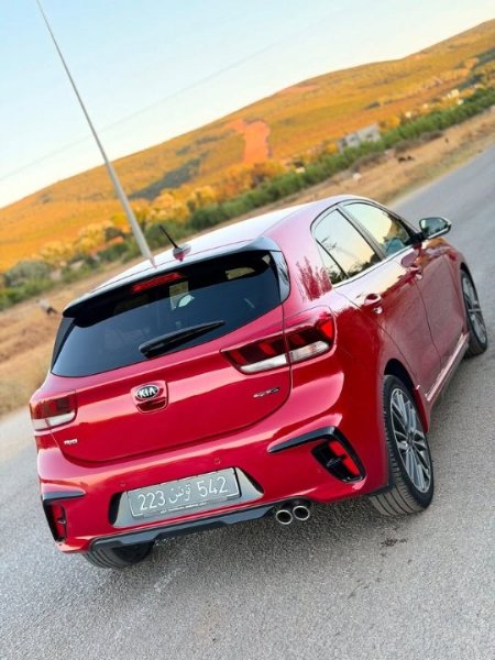 Kia RIO - Photo 6