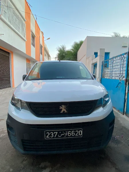 Peugeot Partner 2023 Diesel