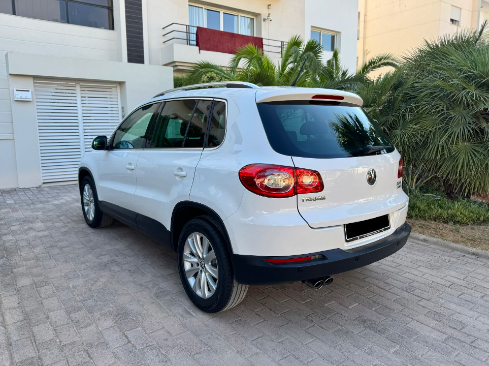 Volkswagen Tiguan - Photo 8