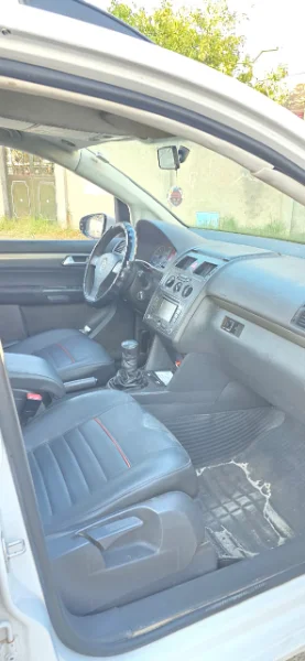 Volkswagen Touran - Photo 5