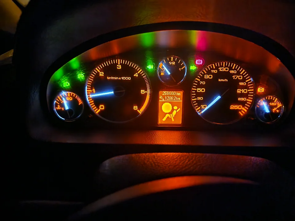 Peugeot 407 - Photo 10