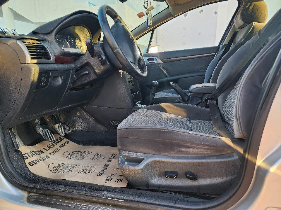 Peugeot 407 - Photo 6