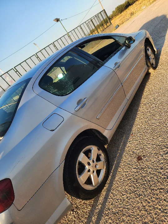 Peugeot 407 - Photo 2