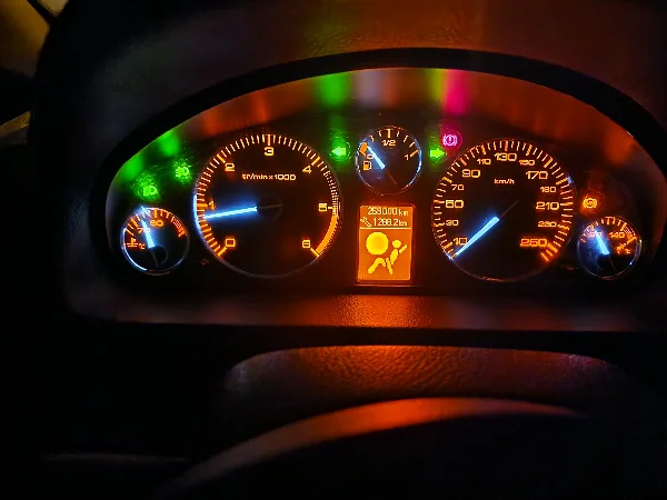 Peugeot 407 - Photo 10