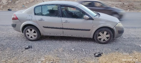 Renault Megane - Photo 2