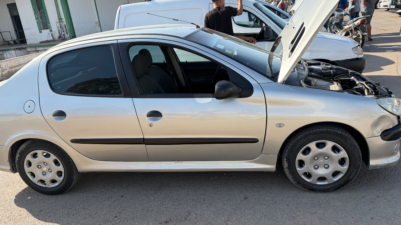 Peugeot 206 - Photo 3