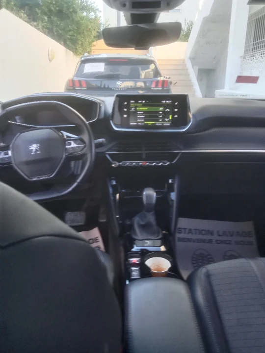 Peugeot 2008 - Photo 6
