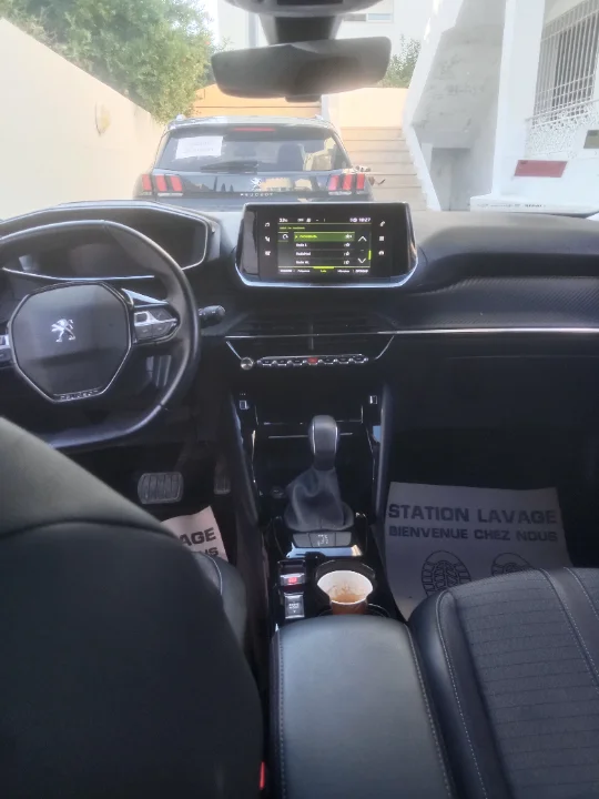Peugeot 2008 - Photo 2